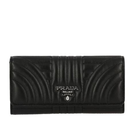 prada wallet black woman.